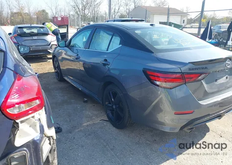 2022 Nissan Sentra Sr Xtronic Cvt z USA, uszkodzony, nr VIN 3N1AB8DV7NY299277